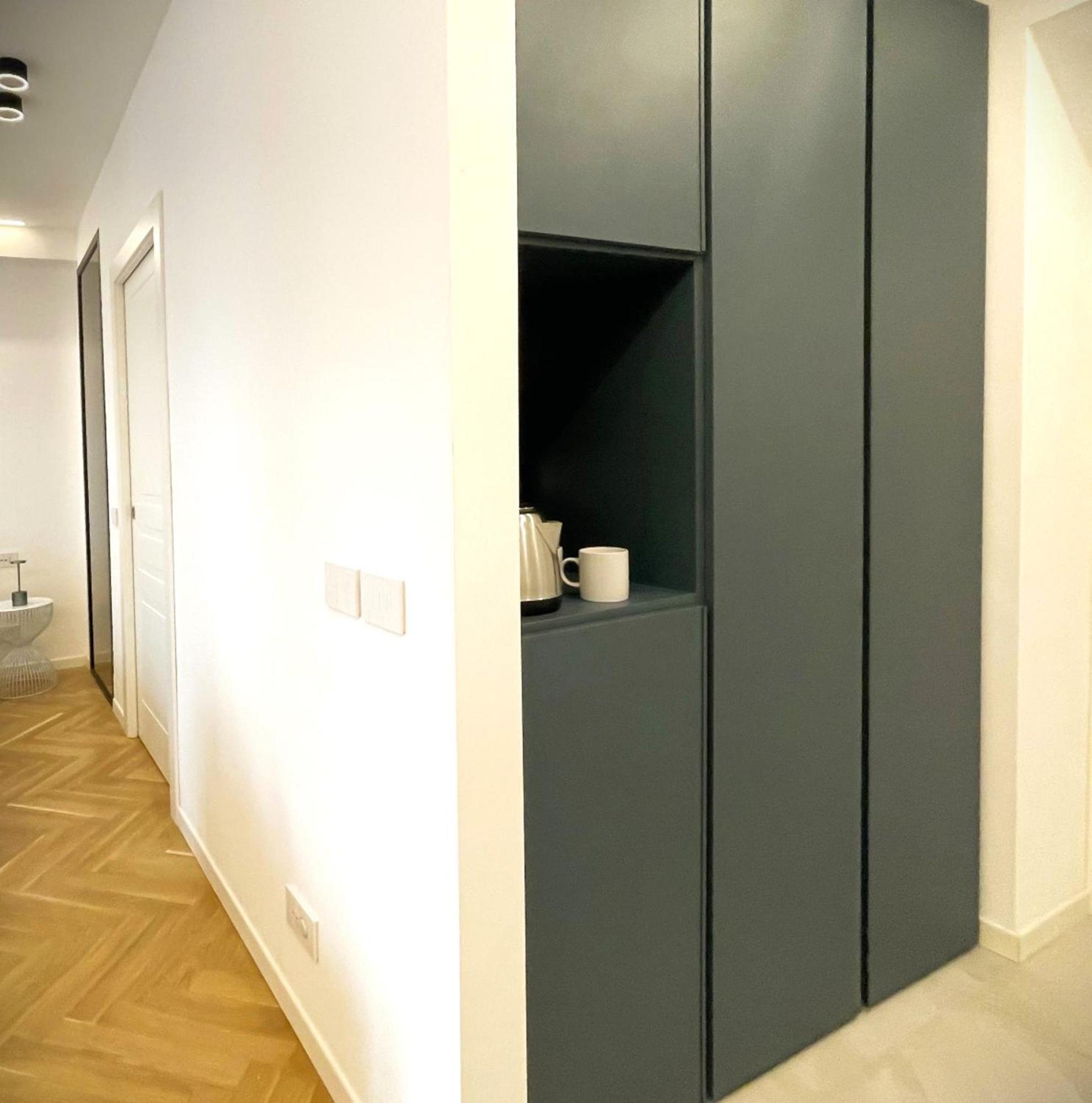 B And G San Babila- Luxury In The Heart Of Milano - Design District Hotel Eksteriør billede